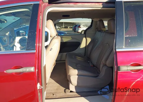 2018 Chrysler Pacifica L из США, поврежденный, VIN 2C4RC1AG5JR317196